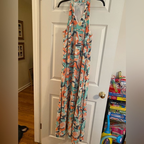 Nine West Maxi Dress with deep ruffle. - Picture 1 of 5